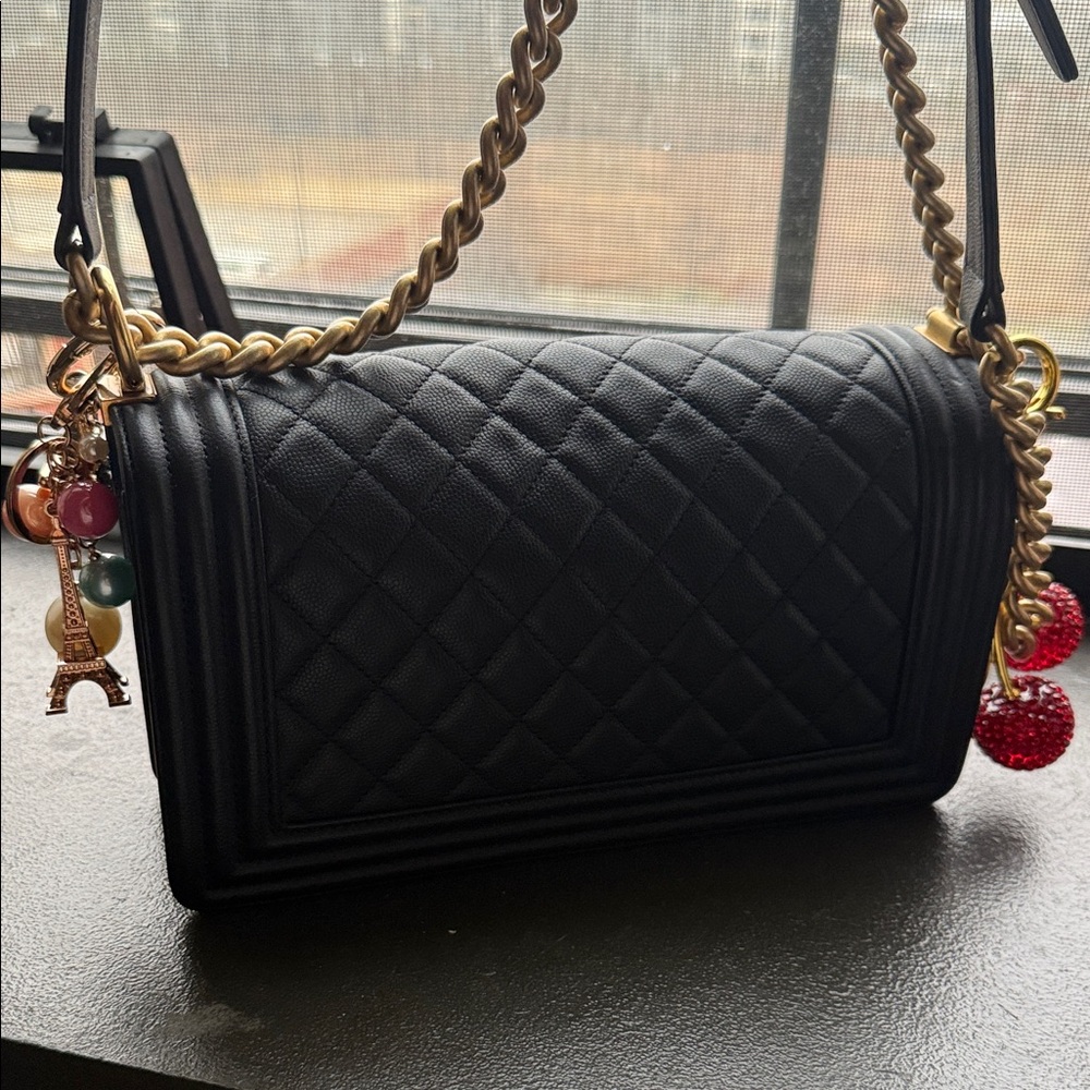 Chanel Black Quilted Crossbody with Gold Chain - Picture 4 of 4